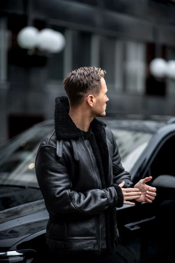 Burt Black Shearling - Image 4