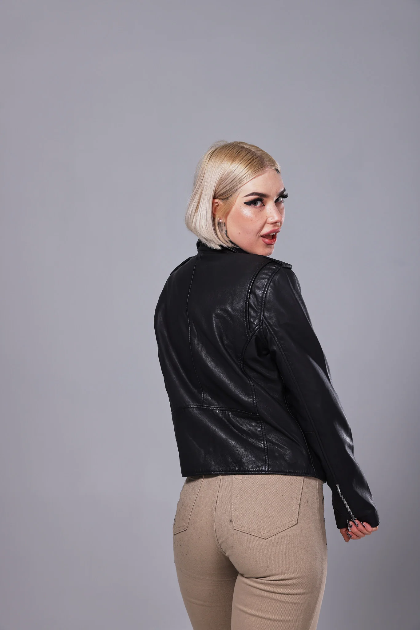 Eva Black - Image 18