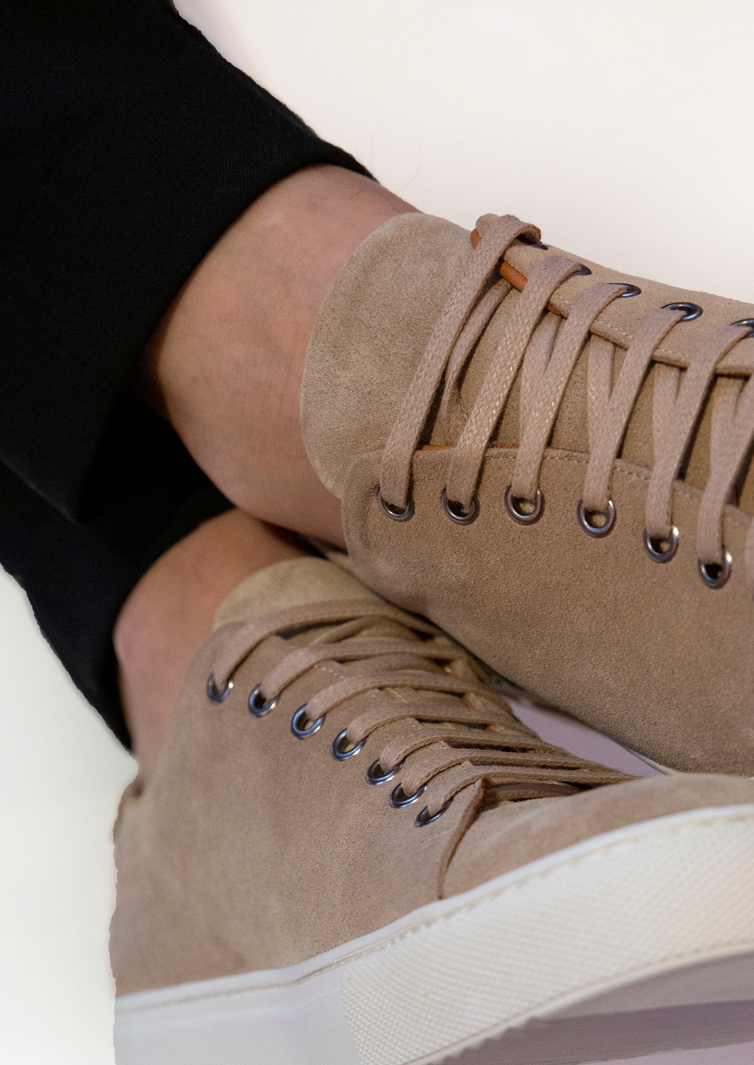 Herbert Suede - Beige - Image 5